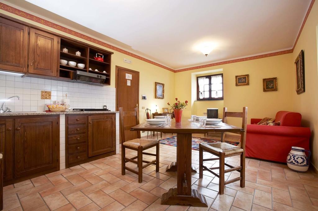 Casale Favilluta Guest House Petrignano Стая снимка