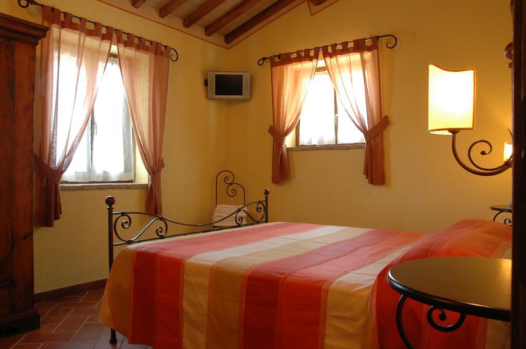Casale Favilluta Guest House Petrignano Стая снимка